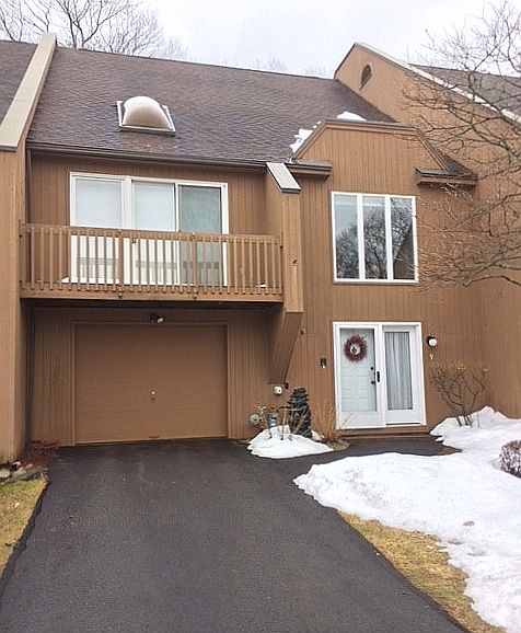 1st image of 9 Woodland Park Dr