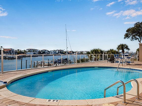 3rd image of 724 Harbor Blvd Unit 201