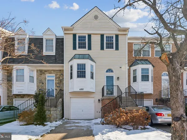 4282 Sleepy Lake Dr, Fairfax, VA 22033