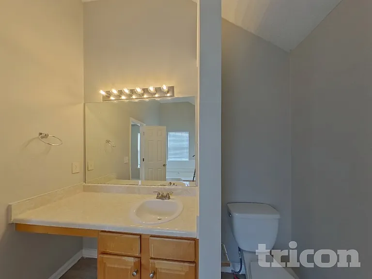 464 Berkshire Pl — Photo 9