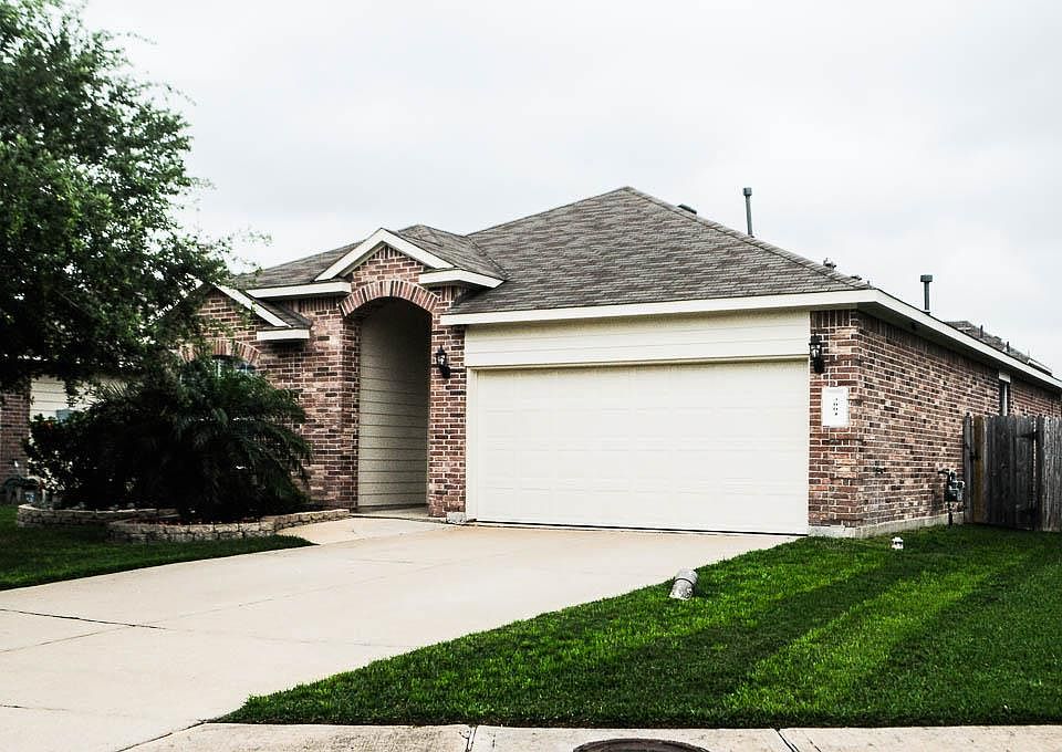 1st image of 3004 Knightsbridge Ln