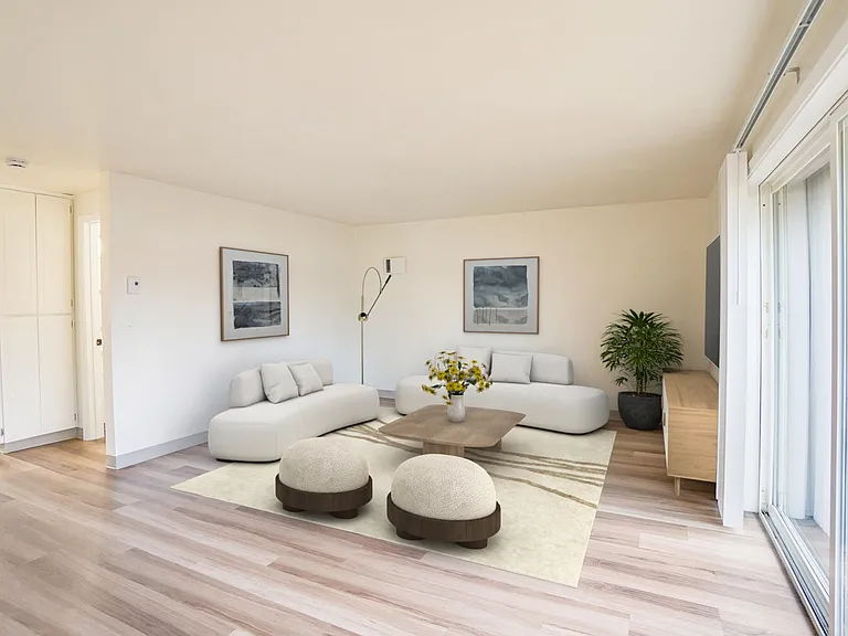 Westwood Apartments — Photo 1