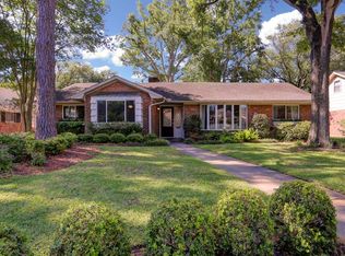 10047 Burgoyne Rd, Houston, TX 77042