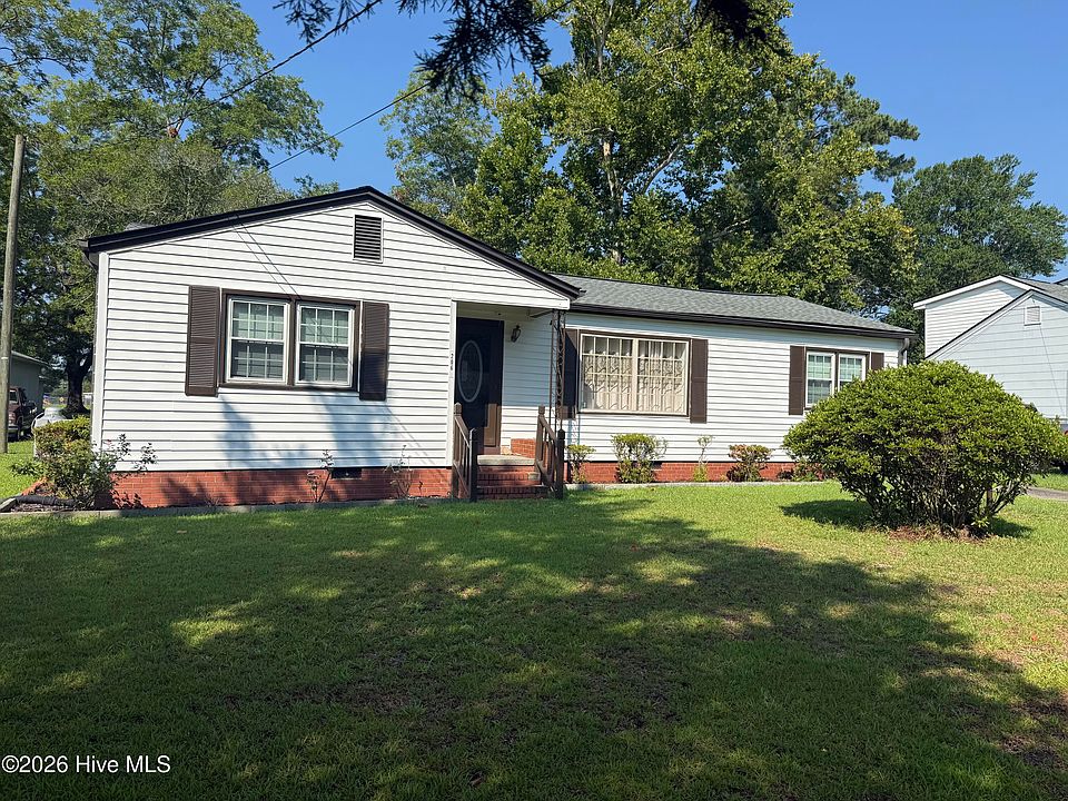 1st image of 206 Sunset Drive