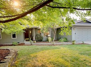 424 Silverado Cir, Medford, OR 97504