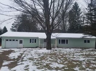 32 Cobb Ave, Delevan, NY 14042