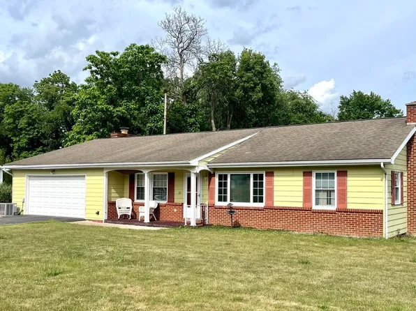 20 Parkway Ave, Jersey Shore, PA 17740