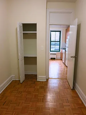 Rented by City & Suburban | media 32