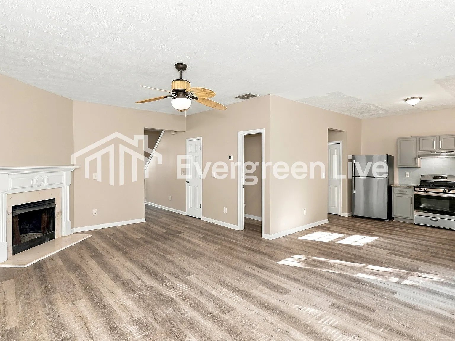 3 bed, 2.5 bath, 1750 sqft, $1,845 — Photo 2