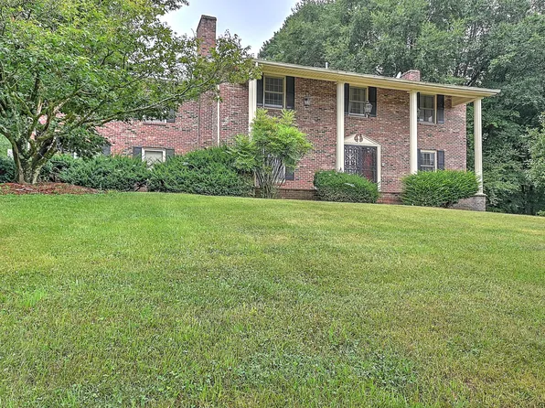 231 Overlake Dr, Bristol, VA 24201