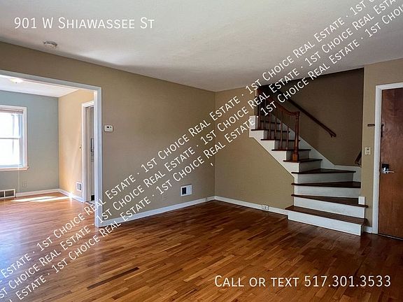 3rd image of 901 W Shiawassee St