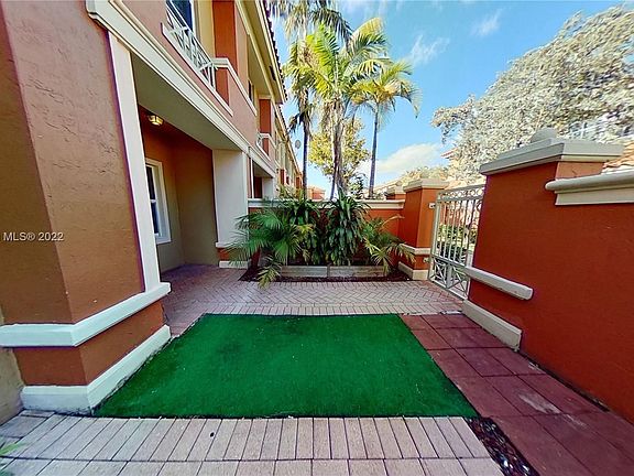 4th image of 11411 NW 60th St APT 282
