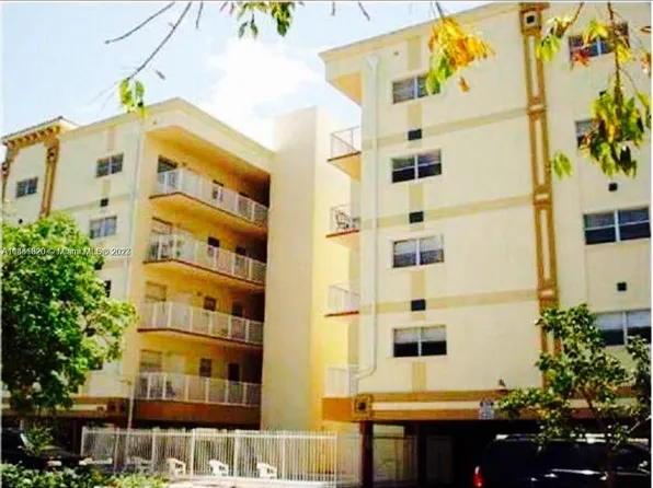 2008 Jackson St APT B6, Hollywood, FL 33020