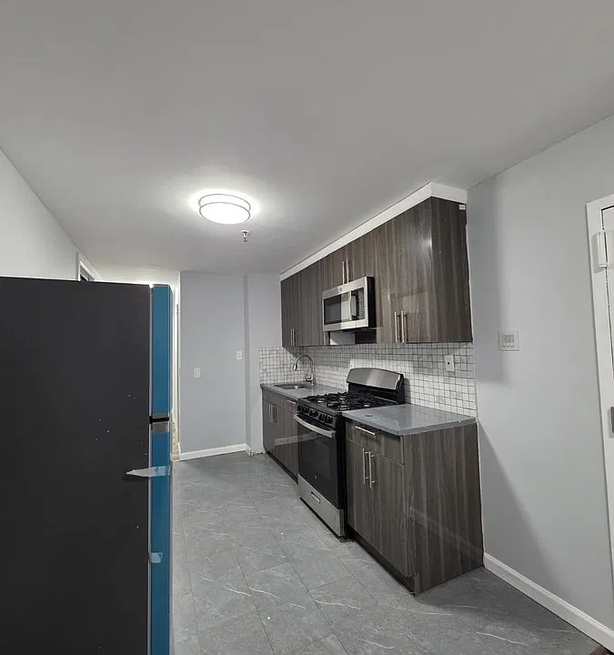 58 Chestnut St #1E