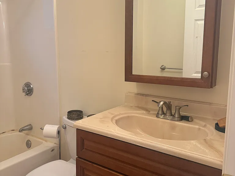 76 Stanley Ave #1 — Photo 9