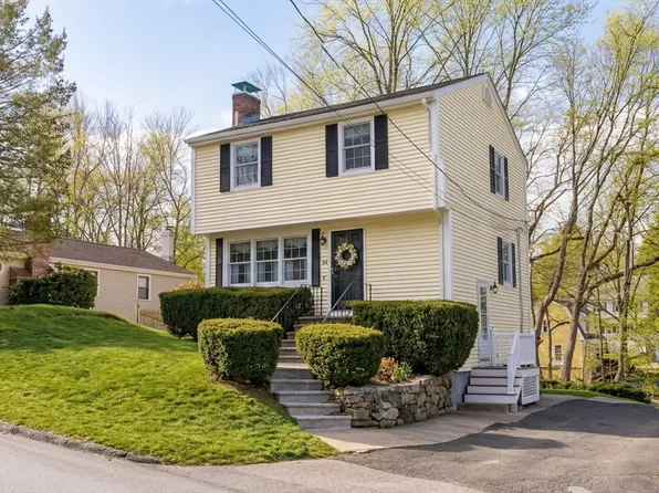 64 Longfellow Rd, Reading, MA 01867