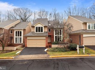 1408 Hemingway Ct, Reston, VA 20194