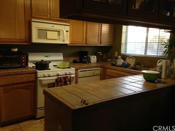 2nd image of 16615 Athol St