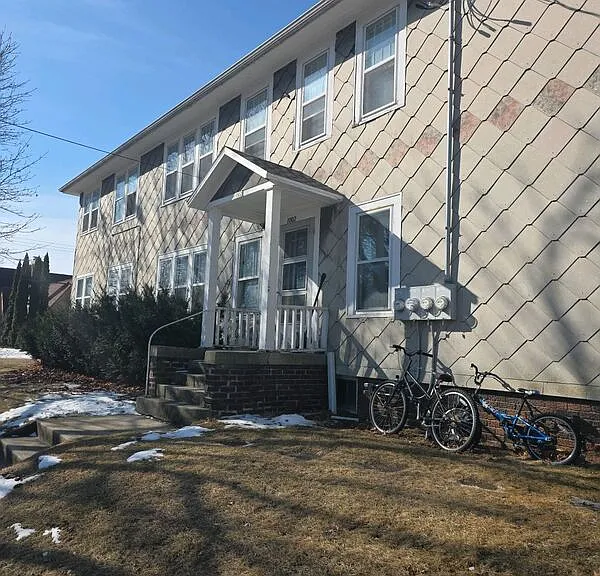 1002 N 13th Street 1302 Wisconsin Ave — Photo 1