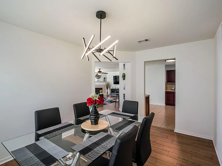 16823 Blackberry Lily Ln — Photo 5