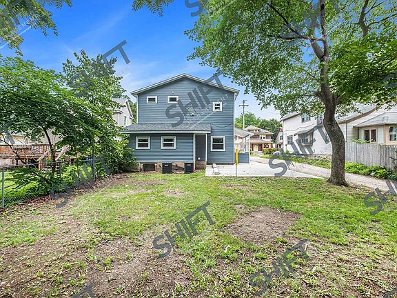 4th image of 900 Douglas St NW #2