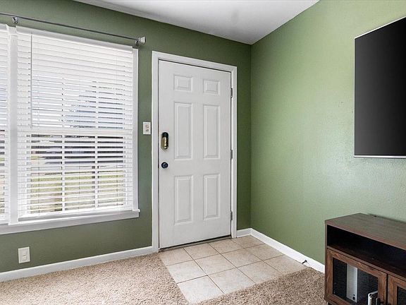 3rd image of 130 Detroit Ave
