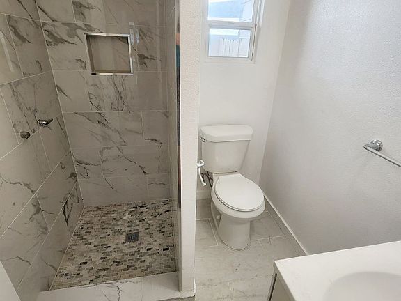 3rd image of 503 N Osceola Ave