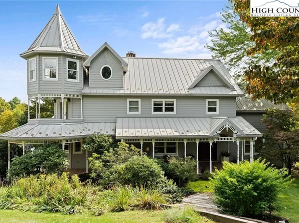 316 Chestnut Knob Road, Boone, NC 28607