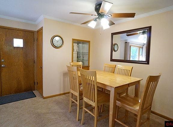 4th image of 215 Floral Ave