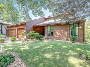 13085 Herald Cir, Apple Valley, MN 55124