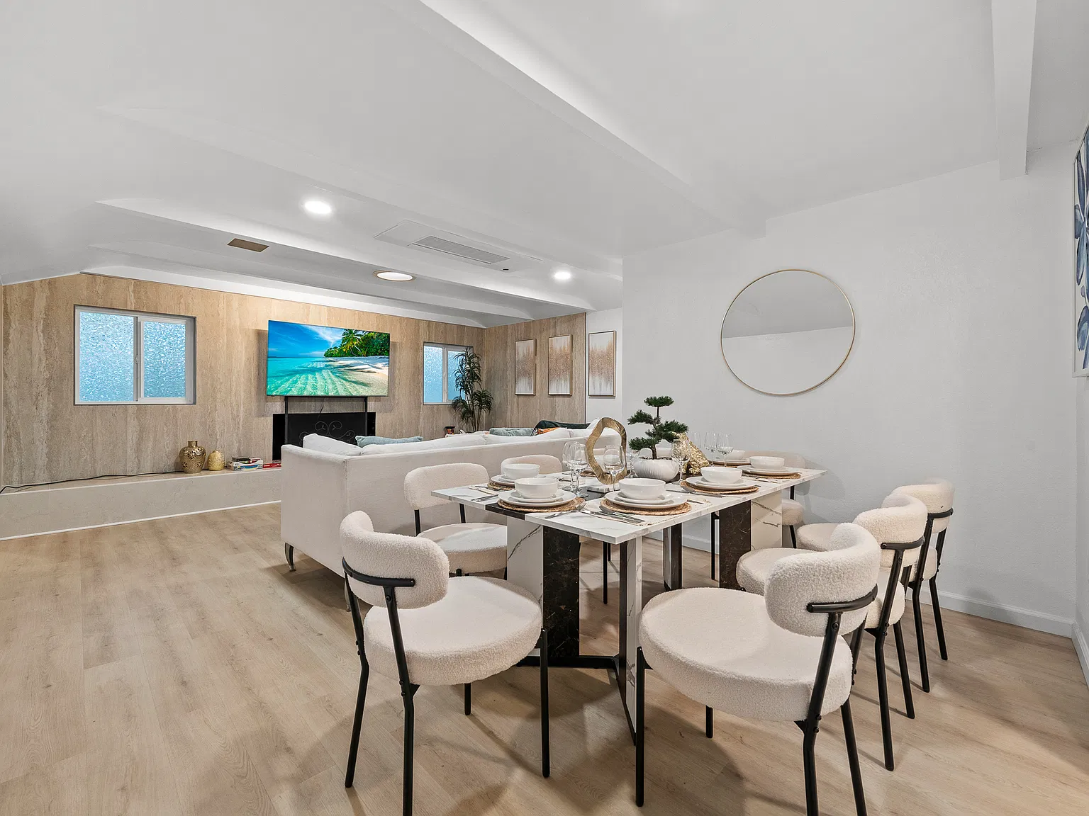 2 bed, 1200 sqft, $5,900 — Photo 3