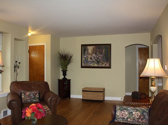 3rd image of 6928 W Highland Ave