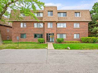 1452 Carol Ct APT 2A, Palatine, IL 60074