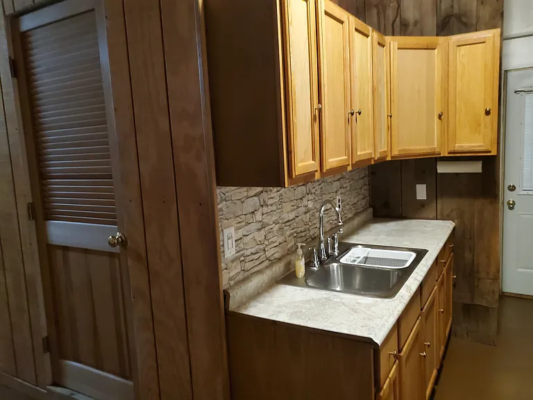 1-208 W Main St #1 — Photo 1