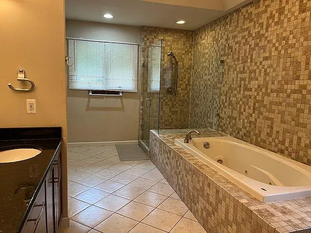 3905 E Newland Dr — Photo 13