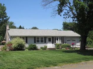 41 Autumn Dr, Northampton, MA 01062