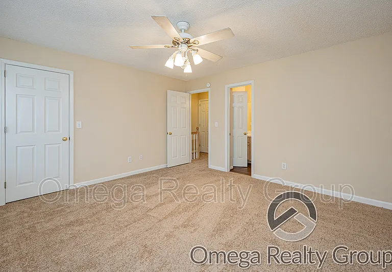 5057 Falling Creek Ln — Photo 15