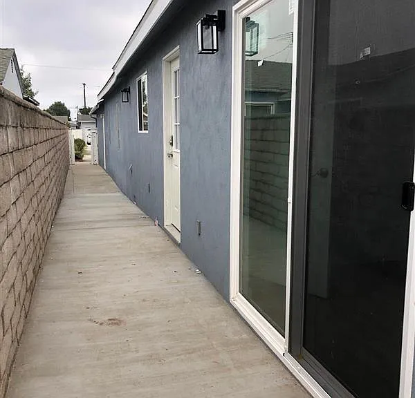 16417 Wilton Pl — Photo 5