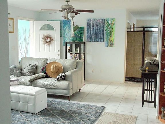 5th image of 523 Gershwin Dr