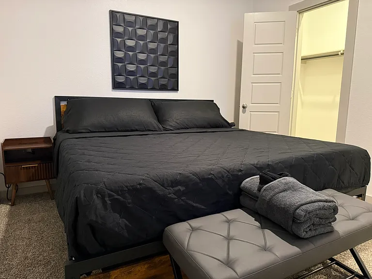 1815 Rolling Hill Ln — Photo 28