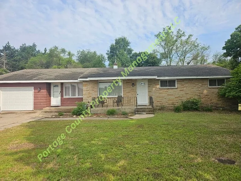 3710 Stanley St — Photo 1