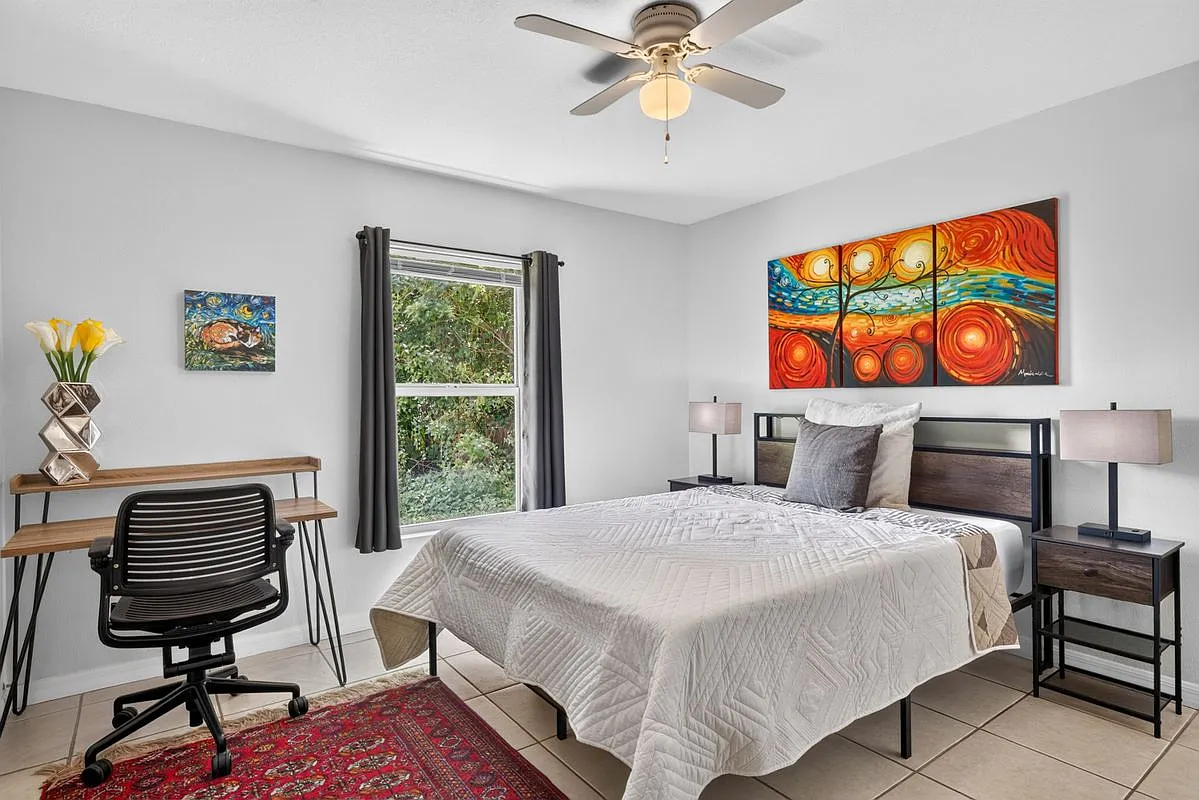 4 bed, 2.0 bath, 1188 sqft, $780 — Photo 2