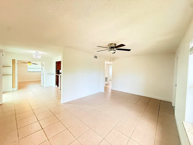 3324 SE Jefferson St #3324 — Photo 4