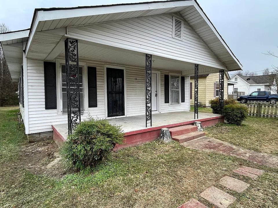 58 Clayton St