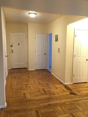 Rented by R New York | media 2