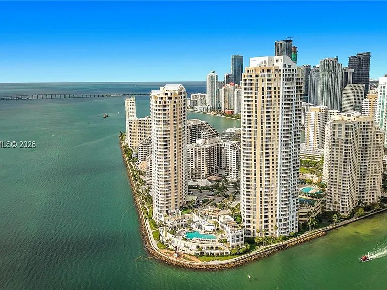 808 Brickell Key Dr #2002 — Photo 1