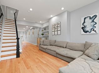 416 Dickinson St, Philadelphia, PA