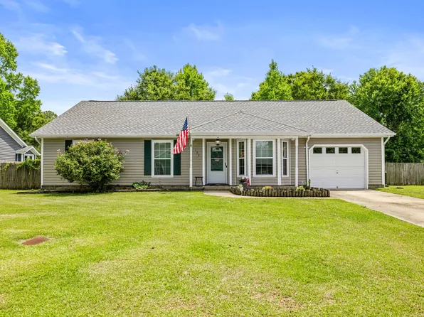 132 Stonemark Ct, Jacksonville, NC 28540