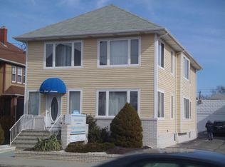 941 Park Ave, Cranston, RI 02910