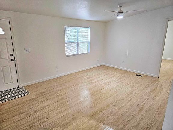2nd image of 2089 Foshalee Dr